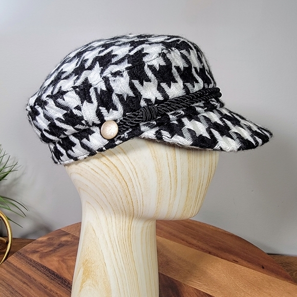 Time And Tru Black and White Houndstooth Bewsboy Cap Womens One Size - Picture 12 of 14